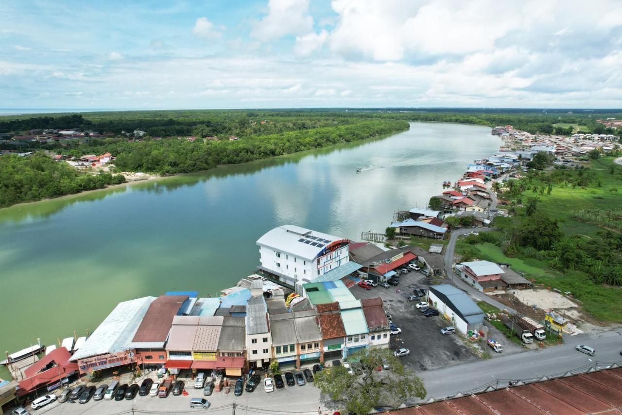 Hotel Le-Shore Kuala Selangor Exterior photo